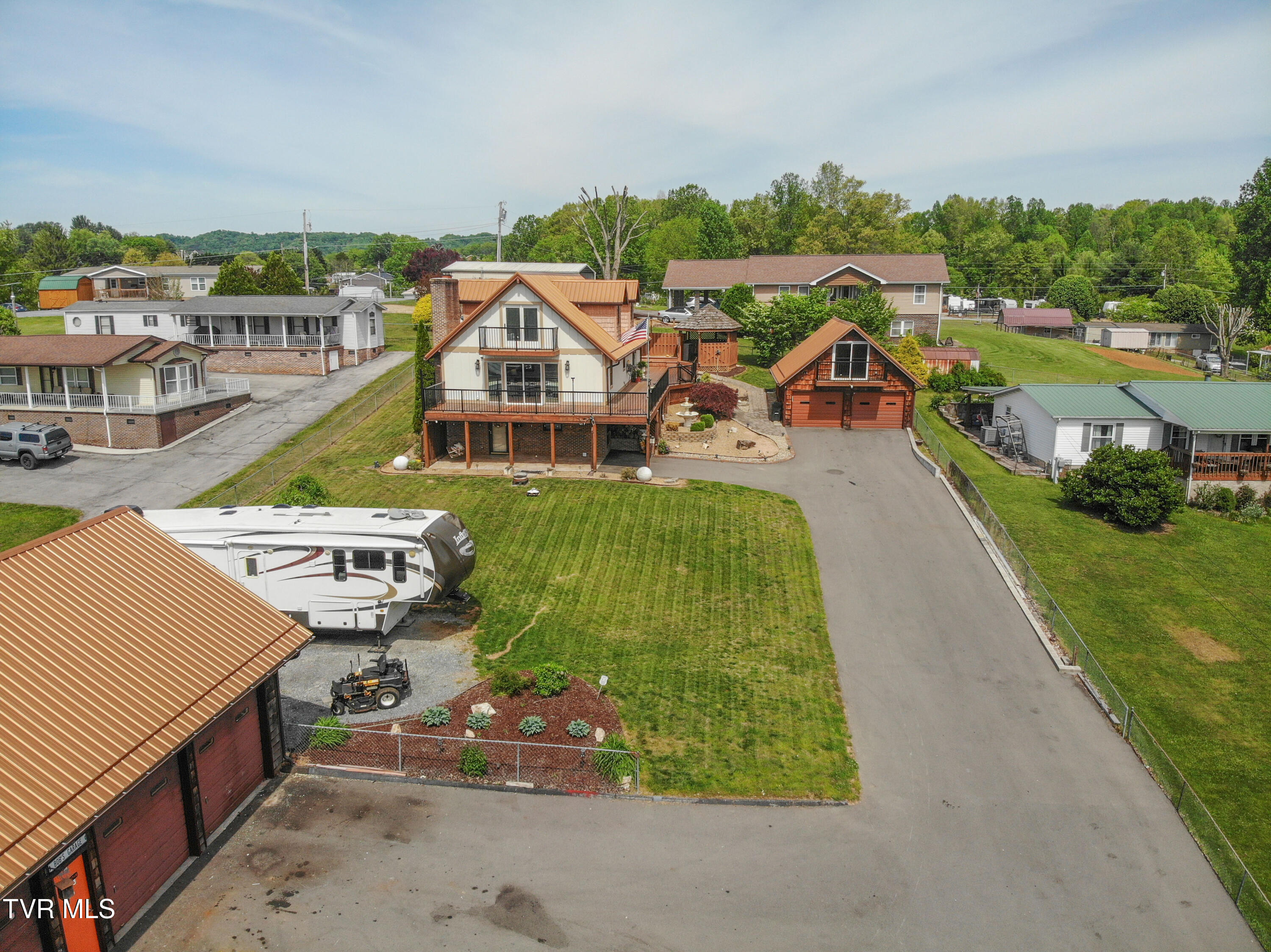 917 Painter Creek Road Bristol, TN 37620 - Photo 78 of 86 Drone View