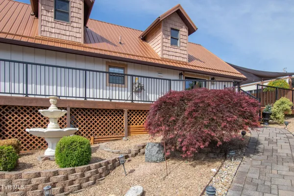 $775,000 | 917 Painter Creek Road, Bristol, TN 37620