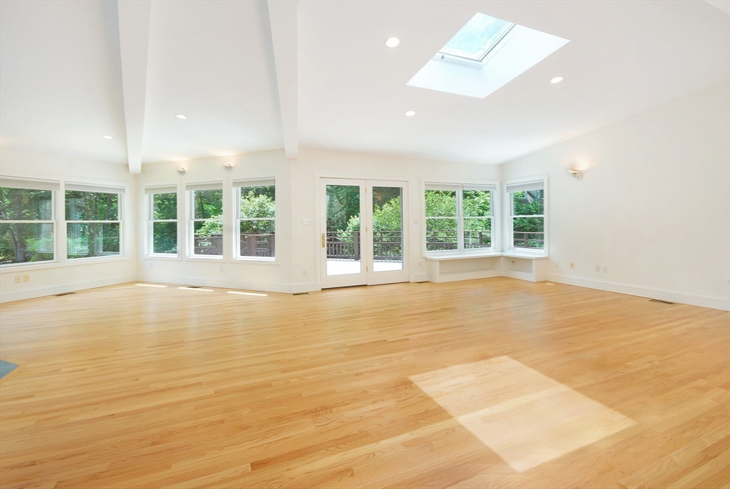 297 Laws Brook Road Concord, MA 01742 - Photo 13 of 42