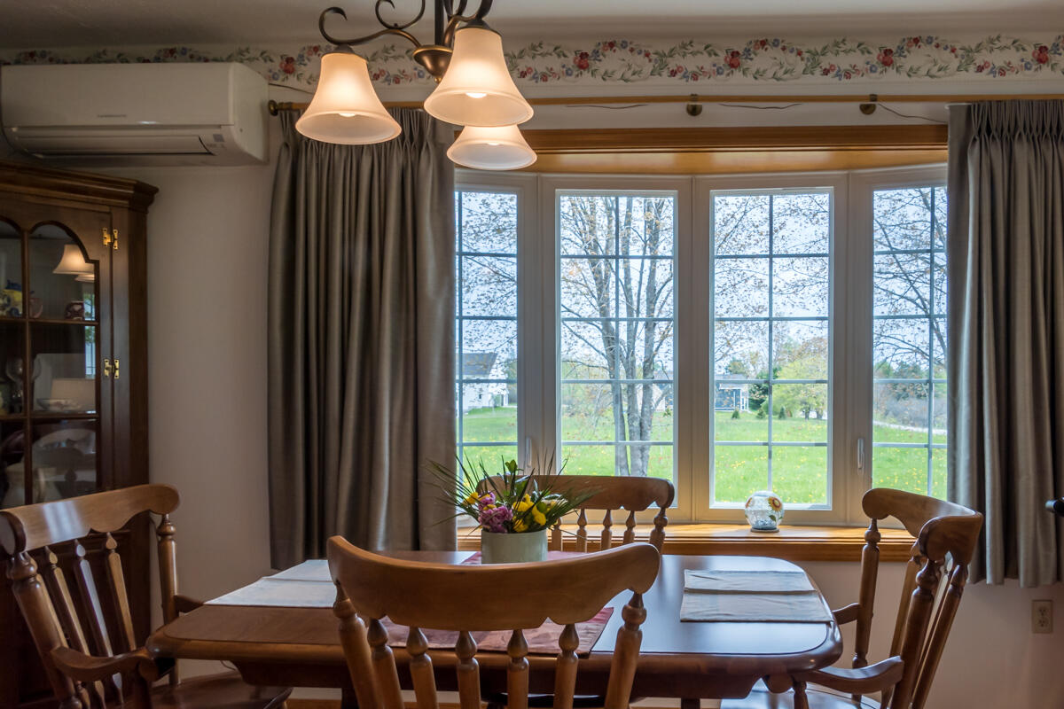 800 North Road Yarmouth, ME 04096 - Photo 12 of 60 18-Dining (1 of 2)