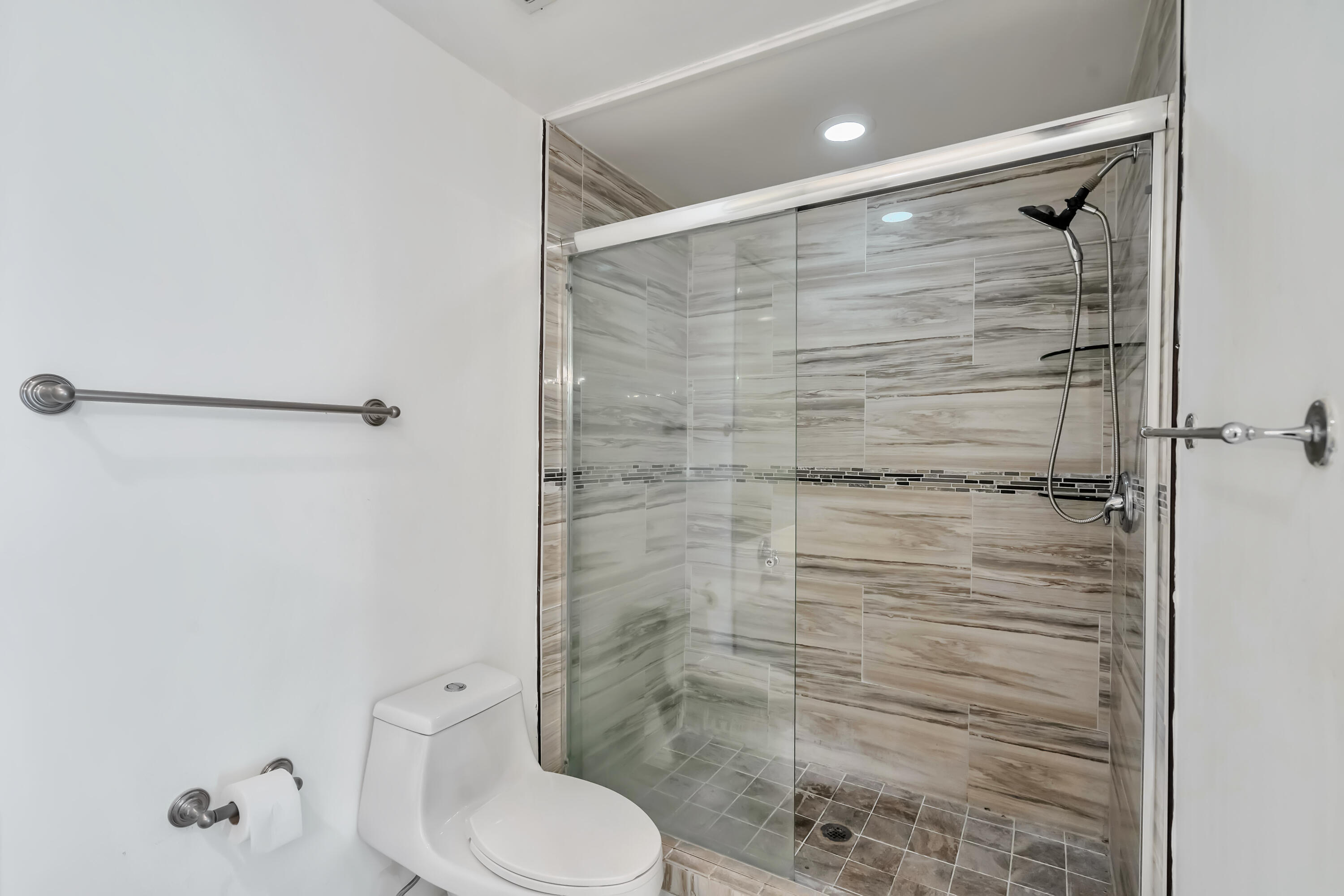 9720 Carousel Circle South Boca Raton, FL 33434 - Photo 15 of 24 QPT - TMP08269