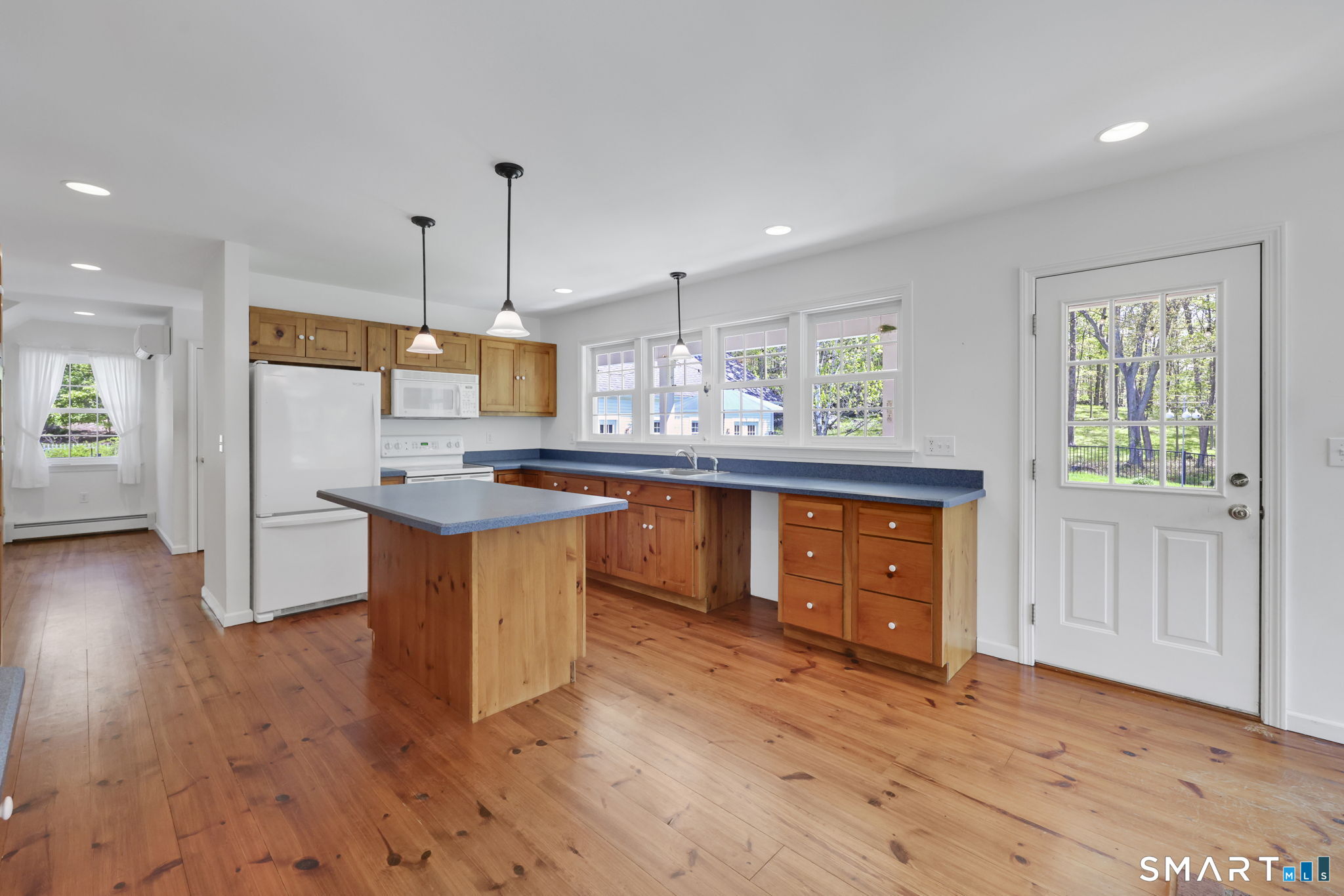 710 Storrs Road Storrs Mansfield, CT 06268 - Photo 18 of 40