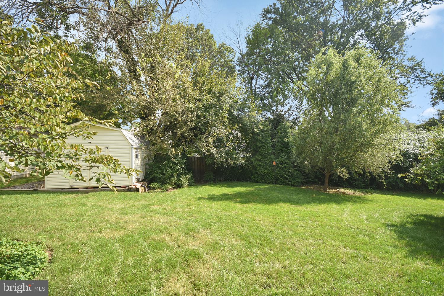2605 Terrapin Road Silver Spring, MD 20906 - Photo 25 of 30 a view of an outdoor space and a yard