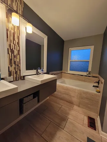 $523,900 | 515 Surrey Ridge Drive, Cary, IL 60013