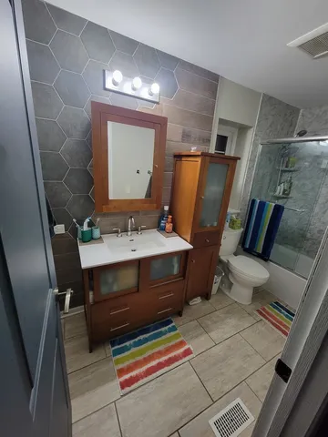 $523,900 | 515 Surrey Ridge Drive, Cary, IL 60013