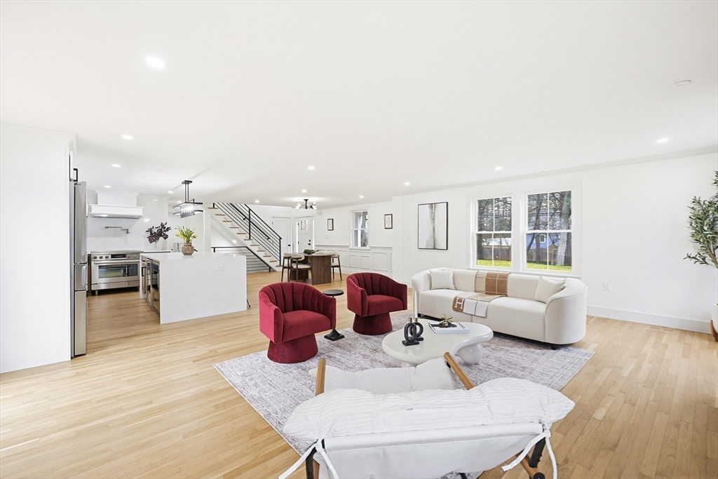 565 Elm Street Concord, MA 01742 - Photo 15 of 35