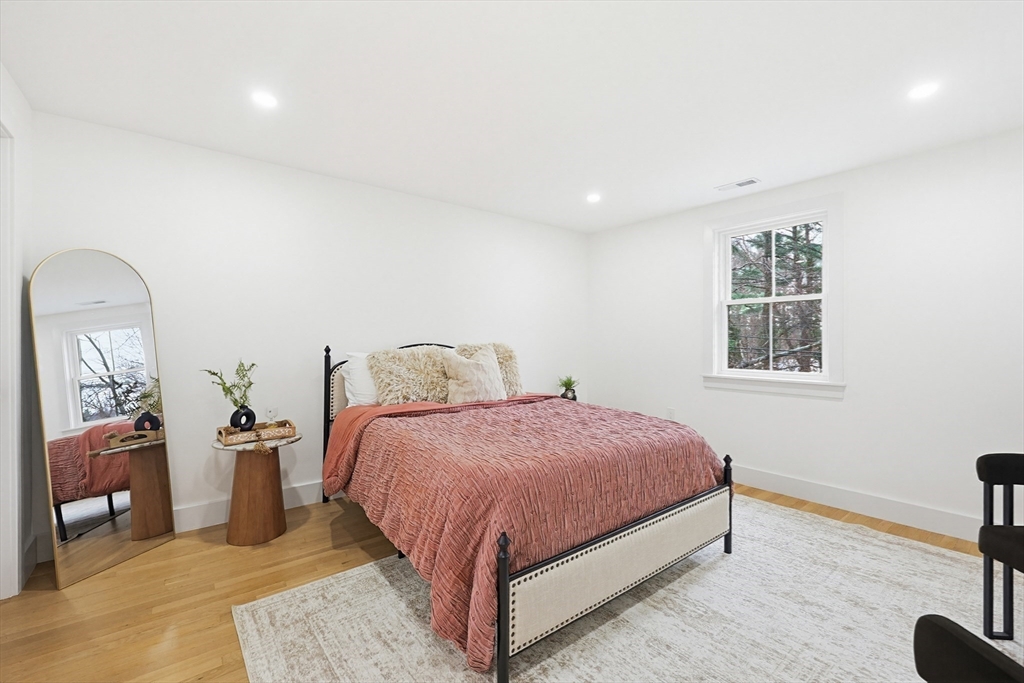 565 Elm Street Concord, MA 01742 - Photo 25 of 35