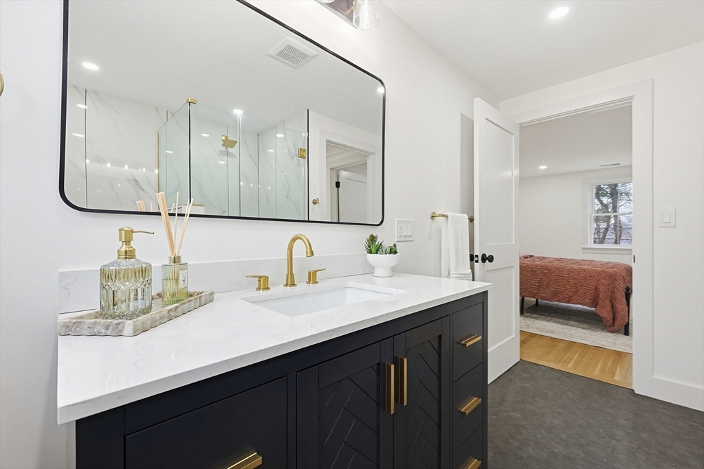 565 Elm Street Concord, MA 01742 - Photo 29 of 35
