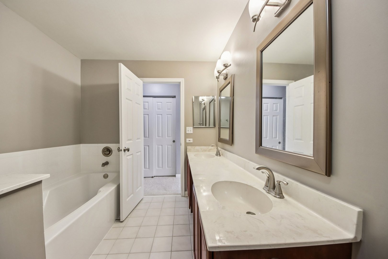 808 Old Checker Road Buffalo Grove, IL 60089 - Photo 19 of 29