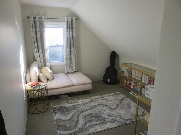 $3,900 | 105 Plympton Street, Unit 2, Waltham, MA 02451