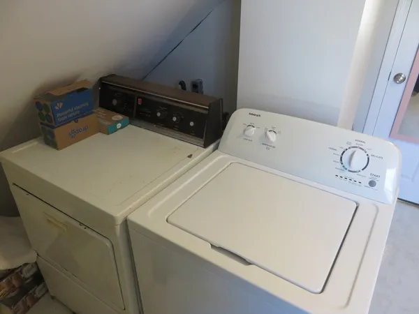 $3,900 | 105 Plympton Street, Unit 2, Waltham, MA 02451