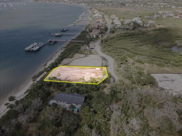 a view of a bird bath