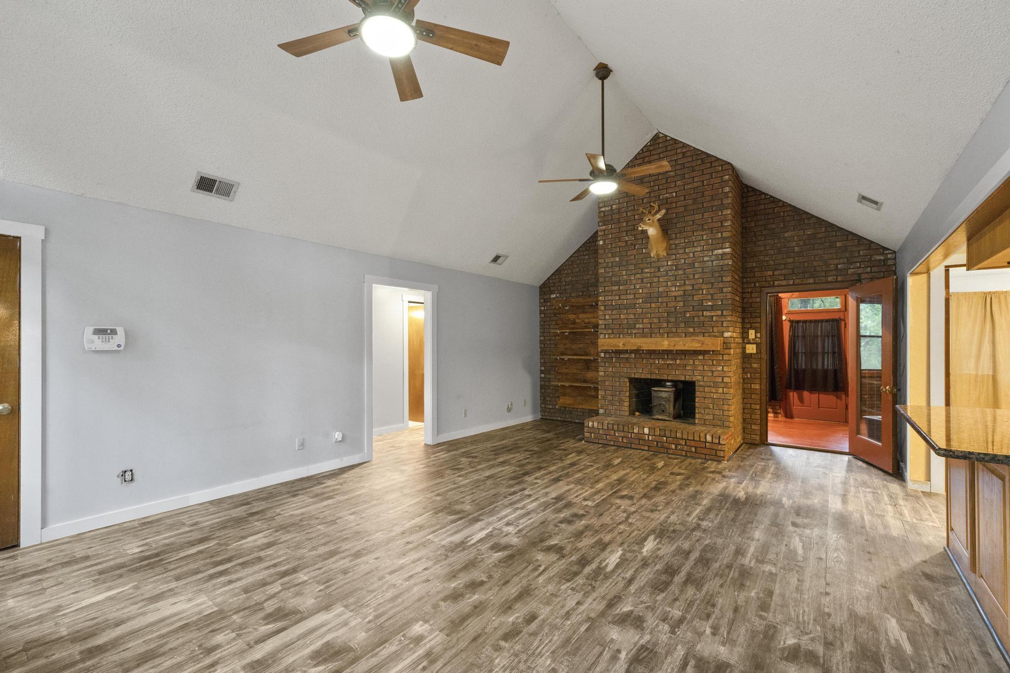 5057 Guernsey Road Pace, FL 32571 - Photo 8 of 62