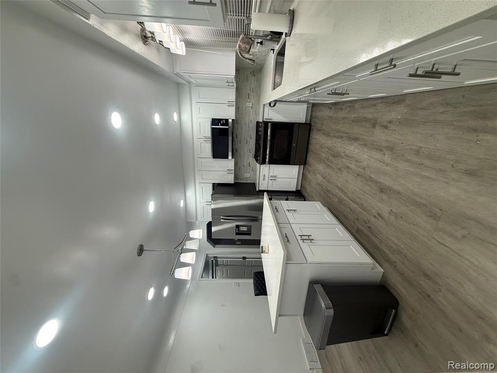 44862 Willis Road Belleville, MI 48111 - Photo 4 of 14