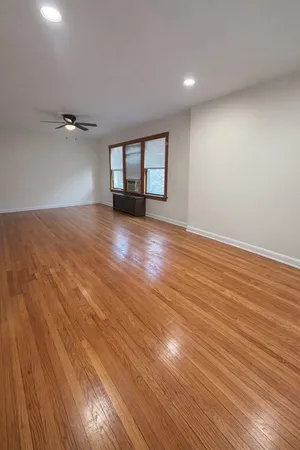 $2,000 | 5434 West School Street, Unit 2, Chicago, IL 60641