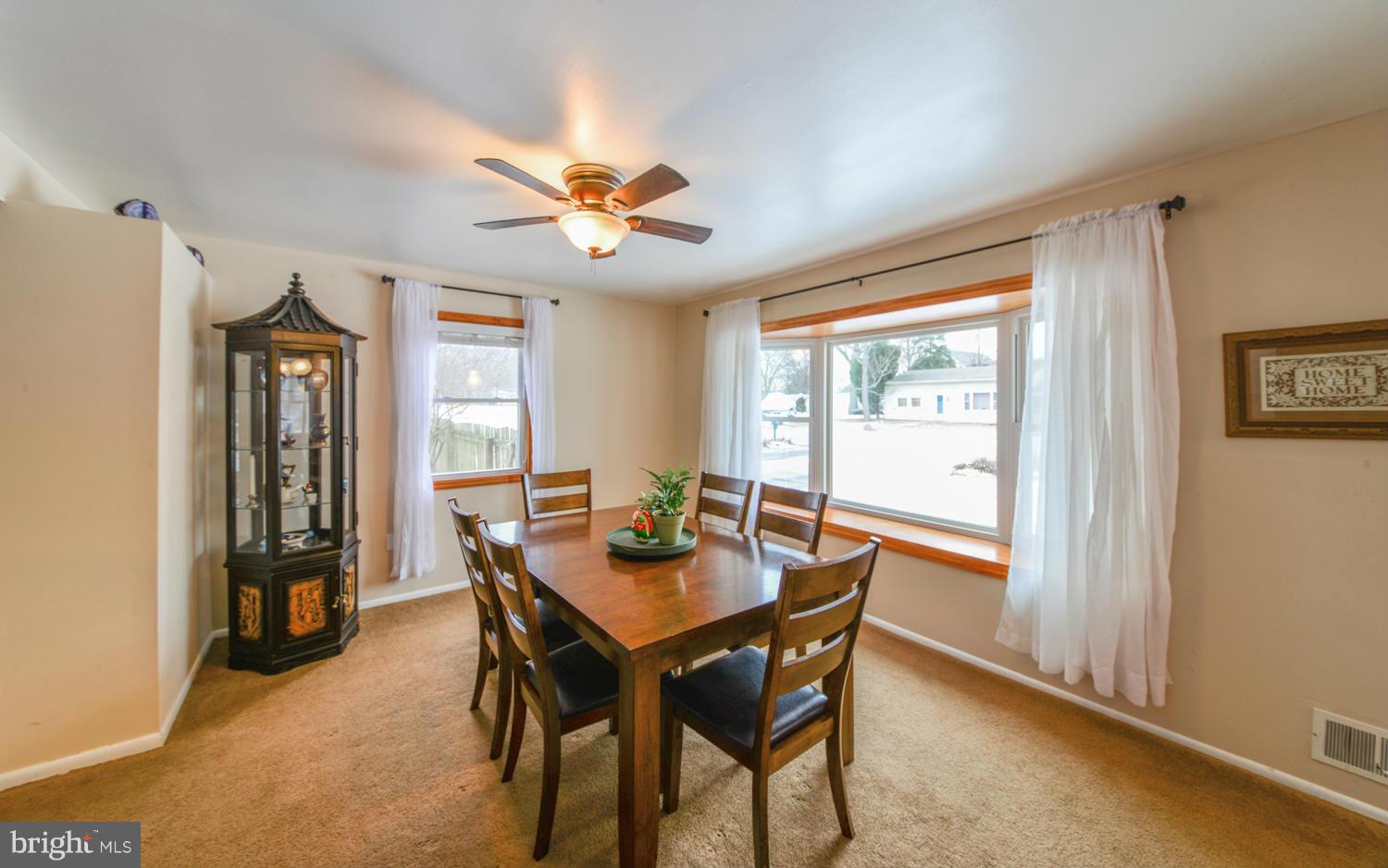1663 Grandview Road Pasadena, MD 21122 - Photo 4 of 30 Dining Room