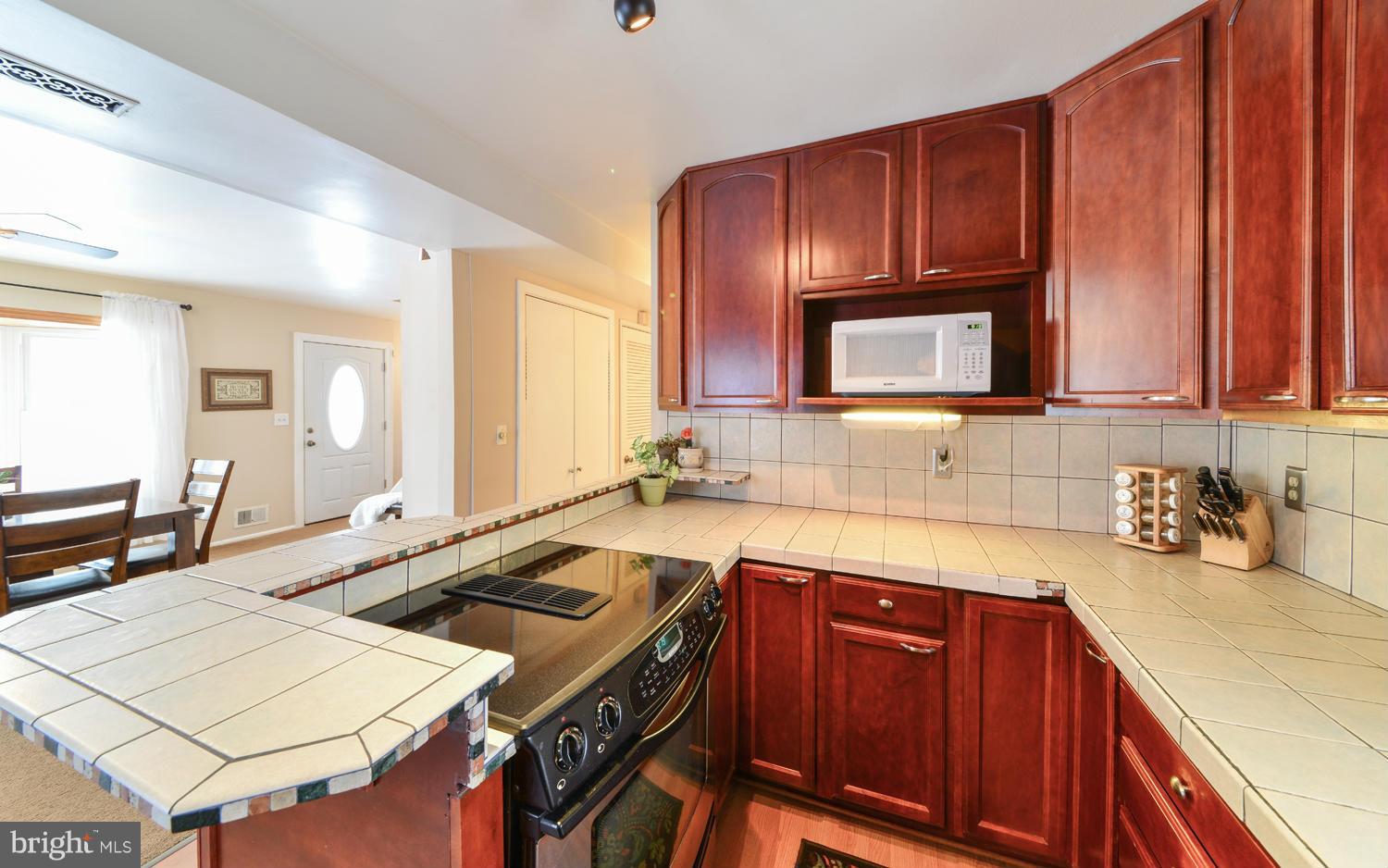 1663 Grandview Road Pasadena, MD 21122 - Photo 5 of 30 Kitchen