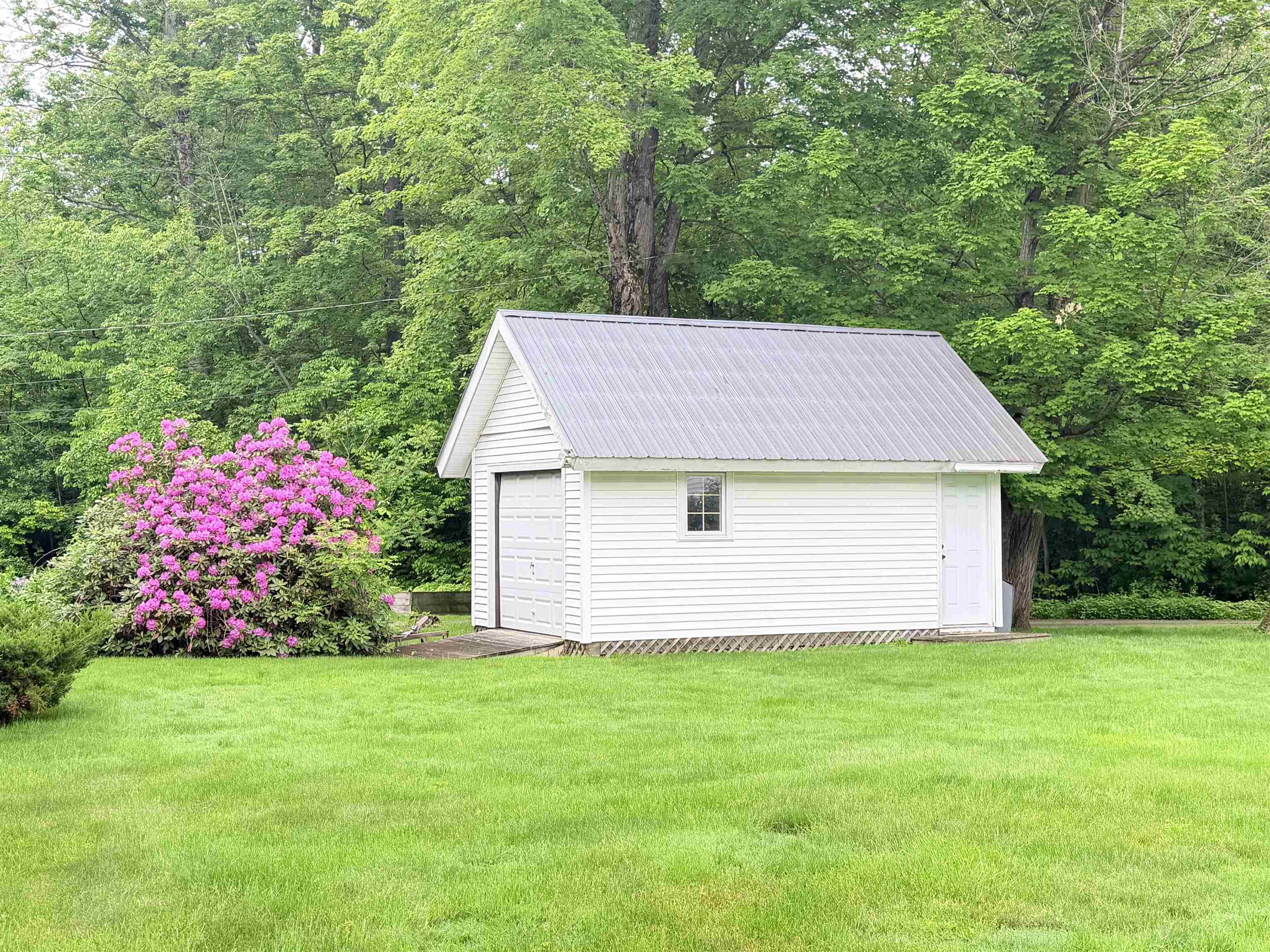9 Rogers Street Walpole, NH 03608 - Photo 35 of 38