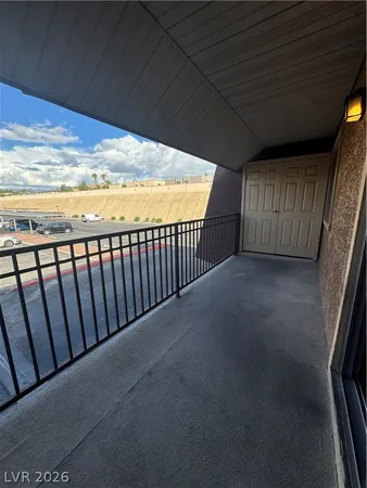 $1,300 | 5188 River Glen Drive, Unit 458, Las Vegas, NV 89103