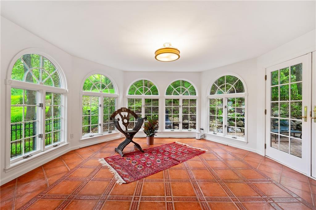 1258 Fox Chapel Road Pittsburgh, PA 15238 - Photo 11 of 38 Gallery Image 11