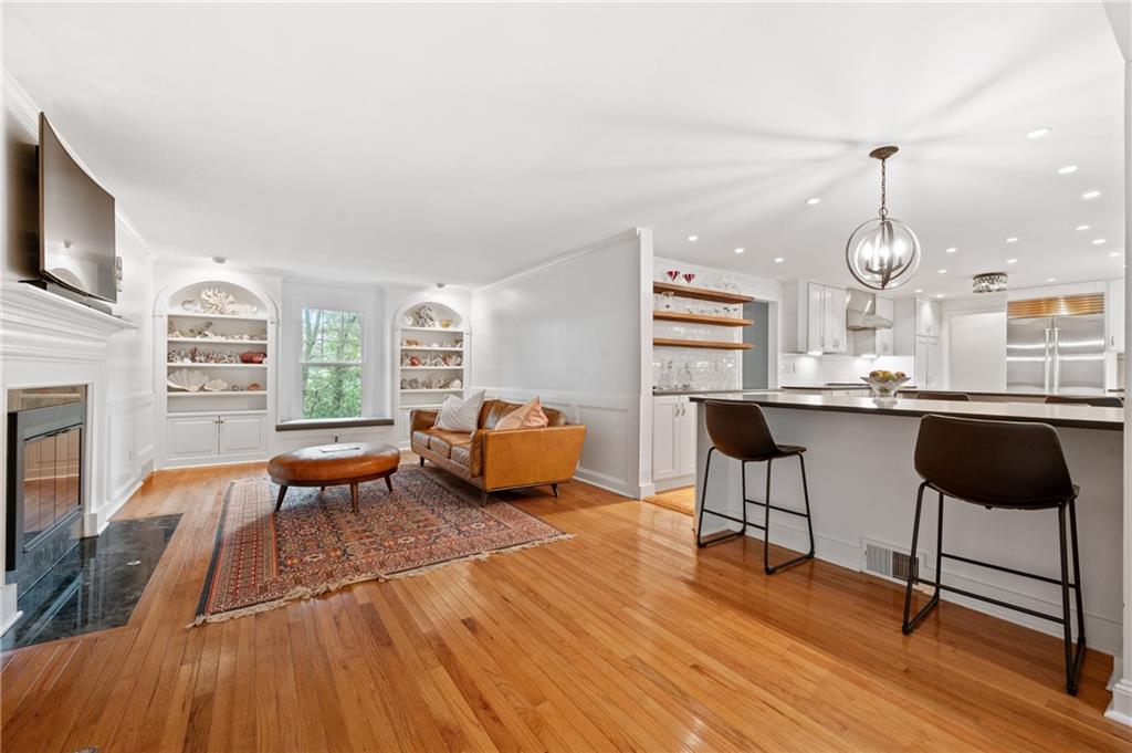 1258 Fox Chapel Road Pittsburgh, PA 15238 - Photo 4 of 38 Gallery Image 4