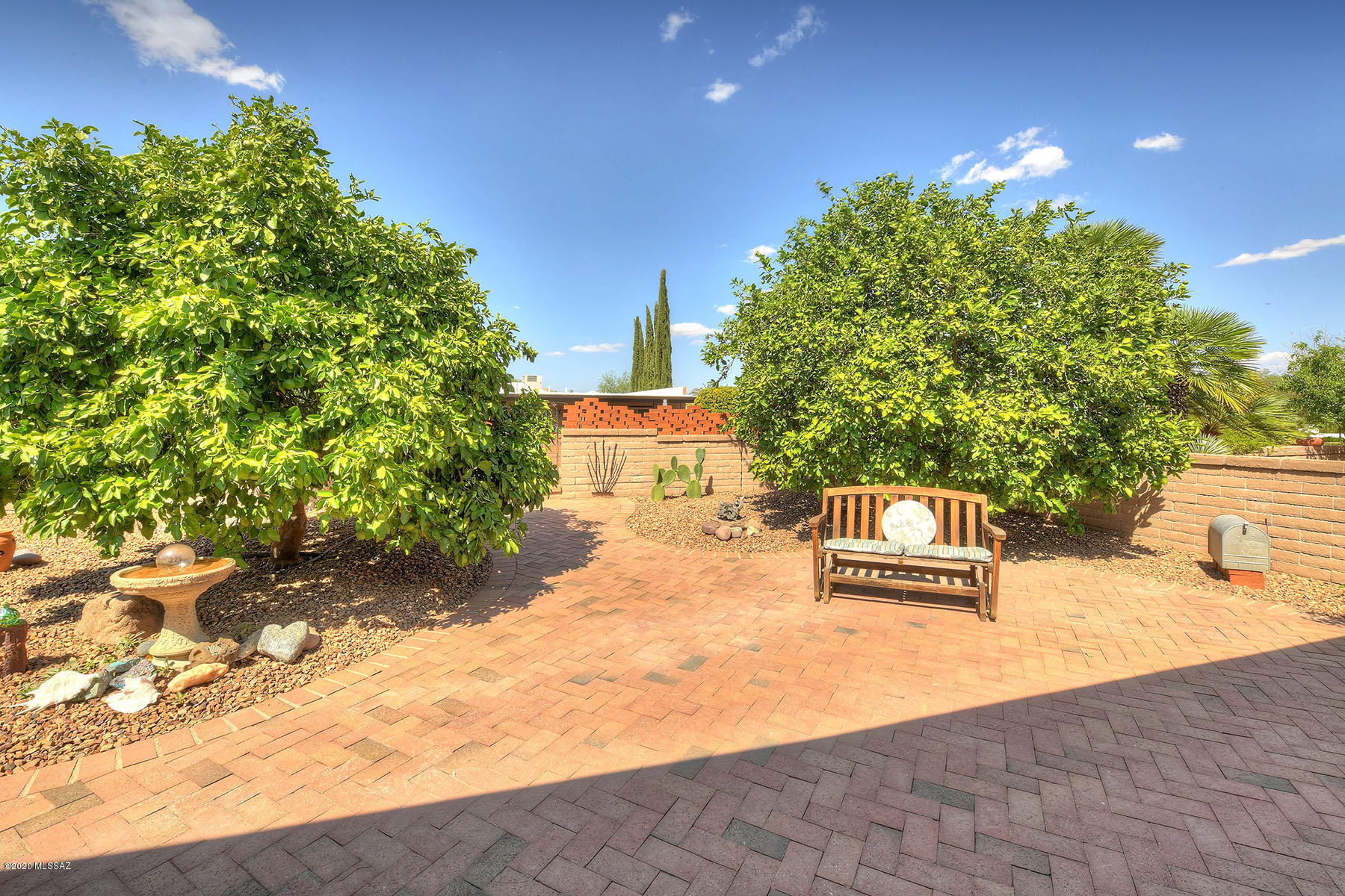 748 West Rio-Altar Green Valley, AZ 85614 - Photo 4 of 30 Gallery Image 4