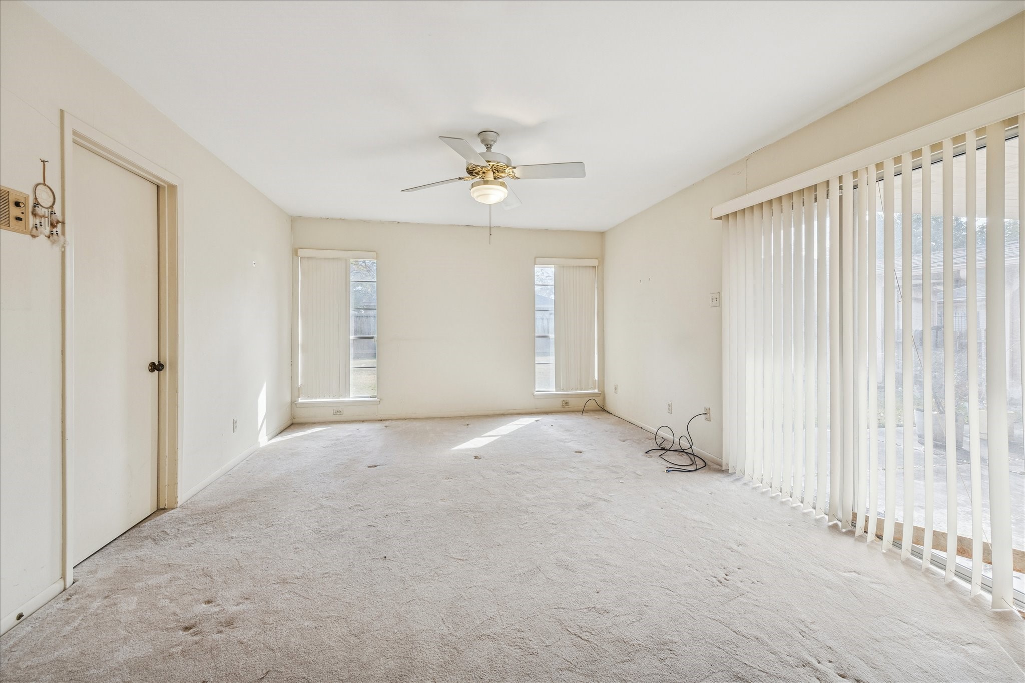 5751 Jason Street Houston, TX 77096 - Photo 11 of 19 Primary Bedroom