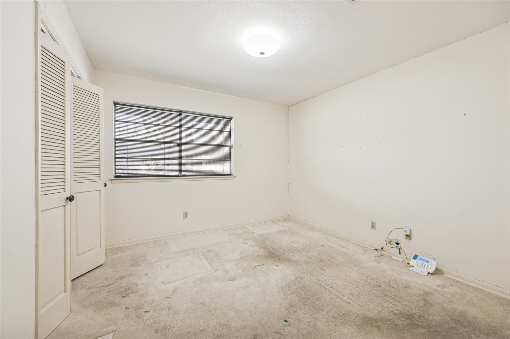 5751 Jason Street Houston, TX 77096 - Photo 17 of 19 4th bedroom