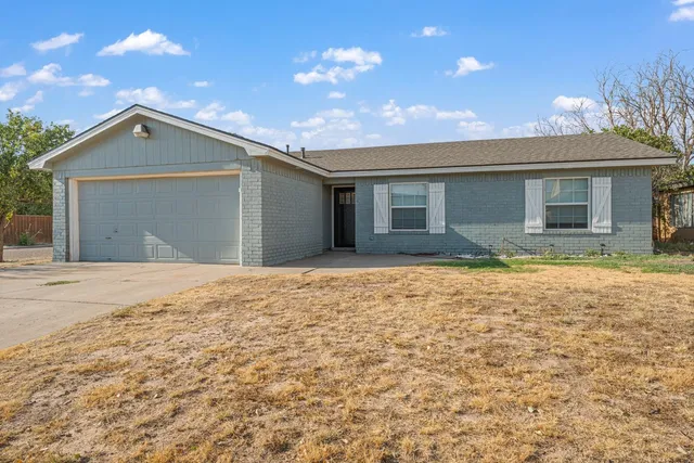 a house view with a outdoor space