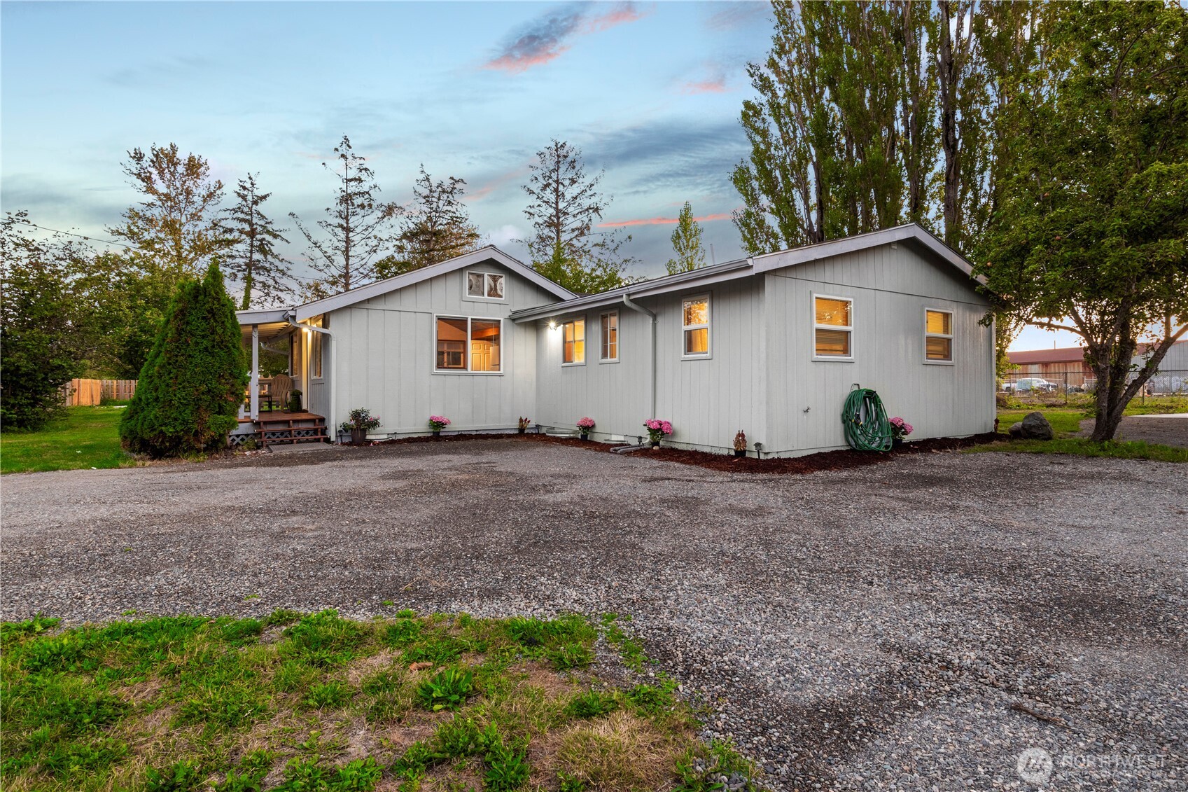 2579 Finkbonner Road Bellingham, WA 98226 - Photo 2 of 20 Gallery Image 2