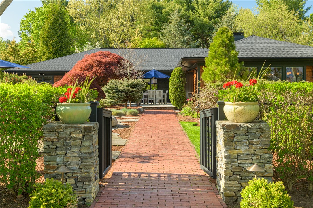 77 Janice Road Warwick, RI 02886 - Photo 4 of 50