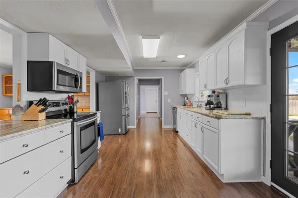 $498,000 | 398 Bluebonnet Lane, Lorena, TX 76655