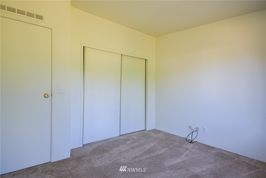 3108 Taylor Road Oak Harbor, WA 98277 - Photo 13 of 25 Gallery Image 13