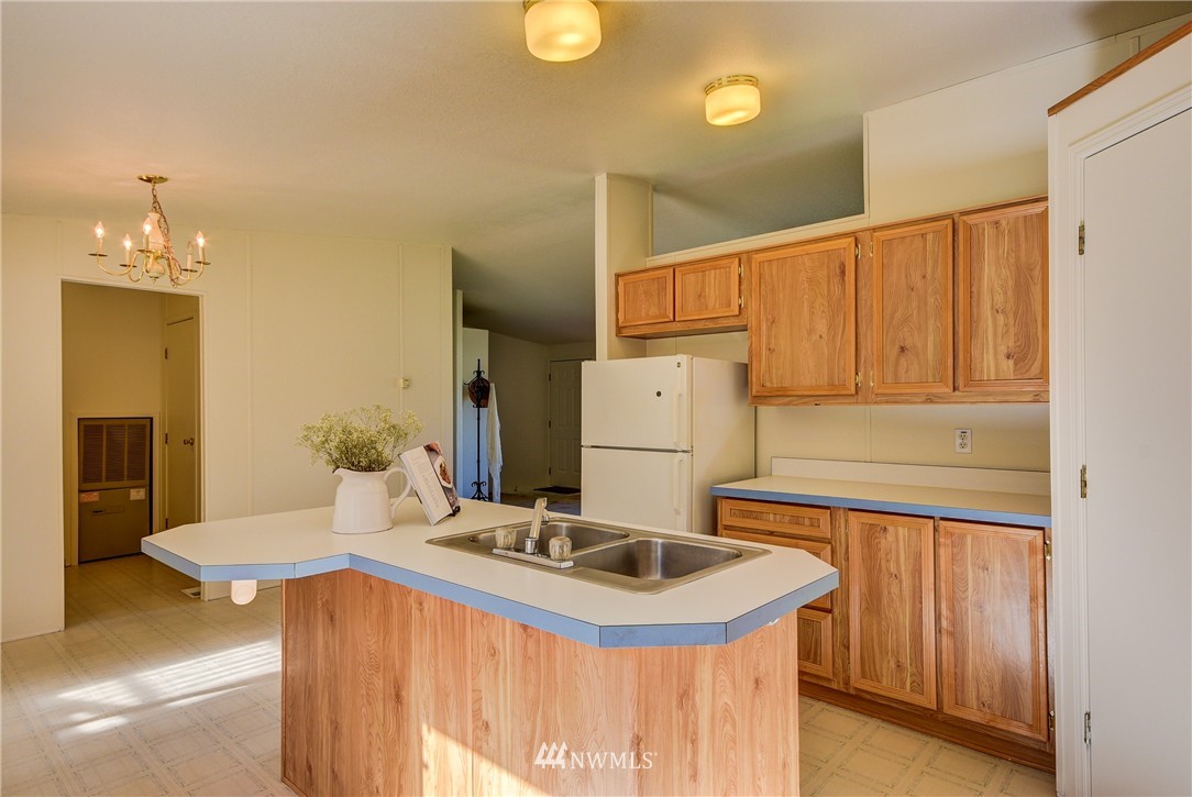 3108 Taylor Road Oak Harbor, WA 98277 - Photo 15 of 25 Gallery Image 15