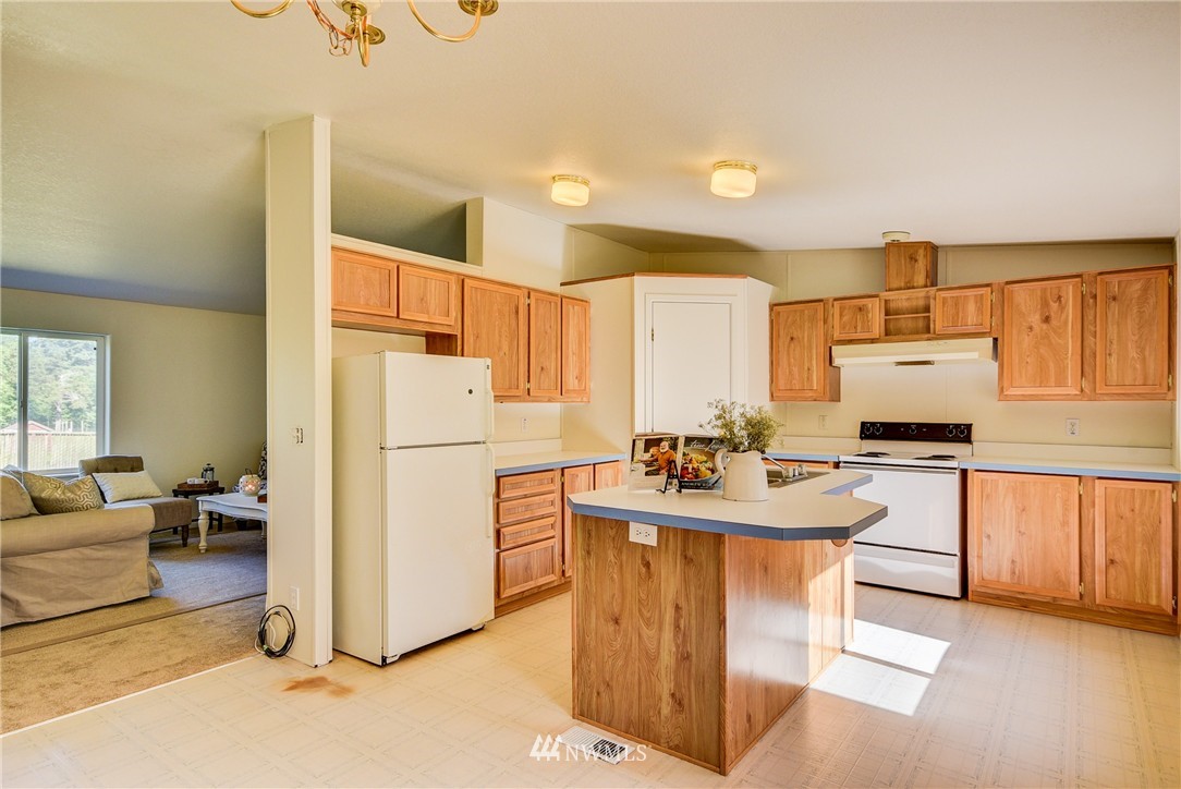 3108 Taylor Road Oak Harbor, WA 98277 - Photo 16 of 25 Gallery Image 16