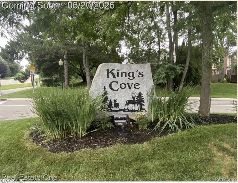 1222 Kings Cove Court, Unit 244 Rochester, MI 48306 - Photo 44 of 44 KC Sign.jpg