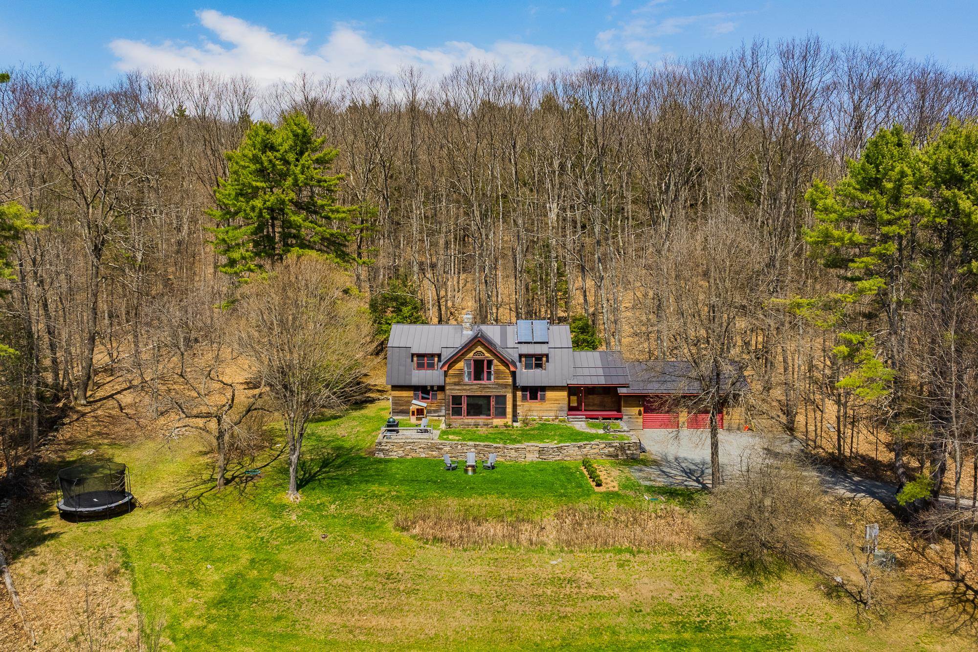 1693 5 Corners Road Thetford, VT 05045 - Photo 2 of 60