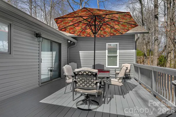 $600,000 | 222 Sedi Lane, Brevard, NC 28712