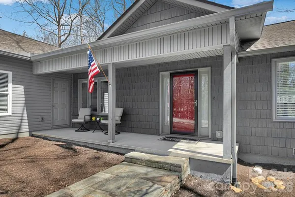 $600,000 | 222 Sedi Lane, Brevard, NC 28712