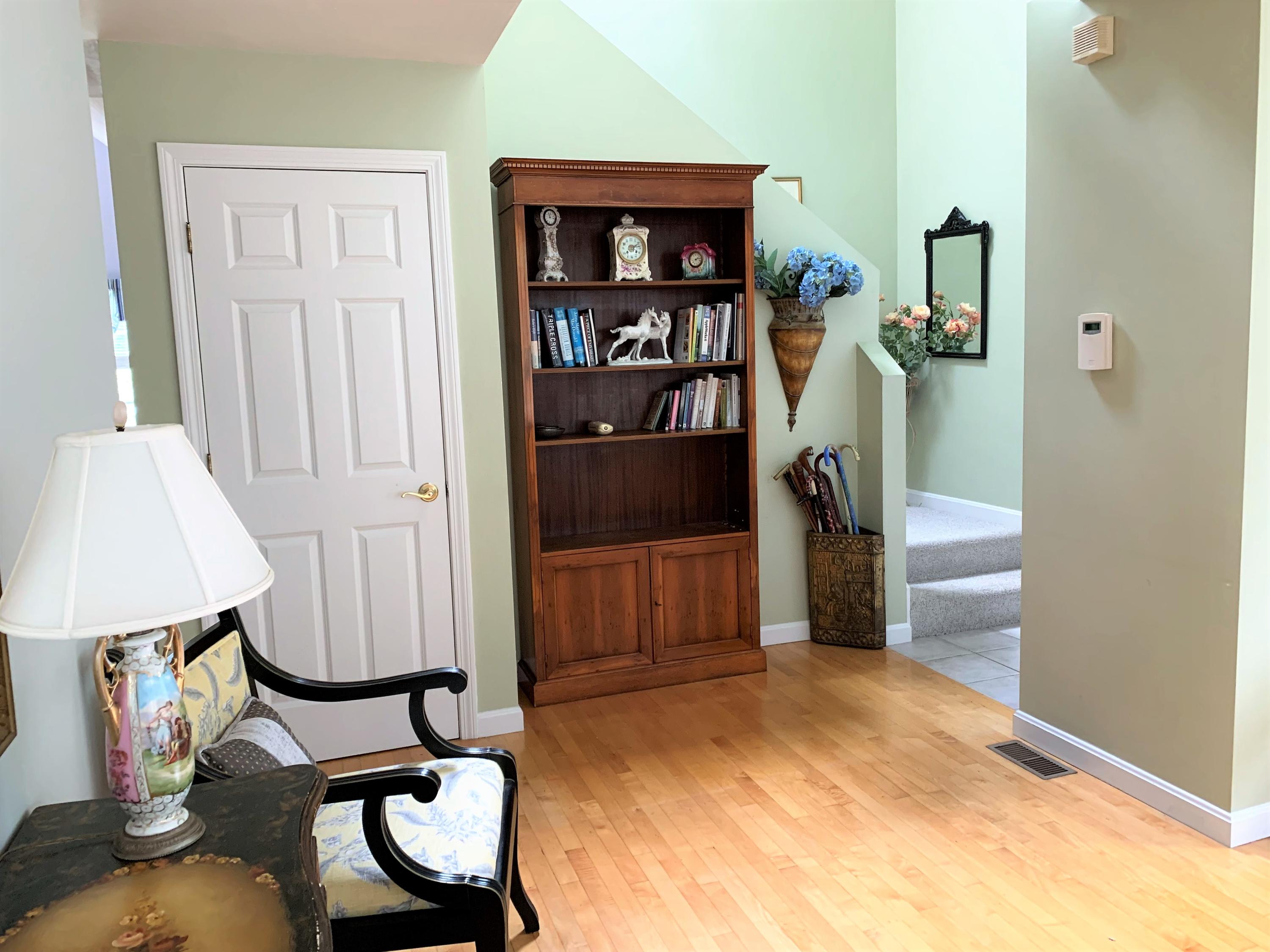 10 Red Cedar Road Mashpee, MA 02649 - Photo 3 of 24 enterance2