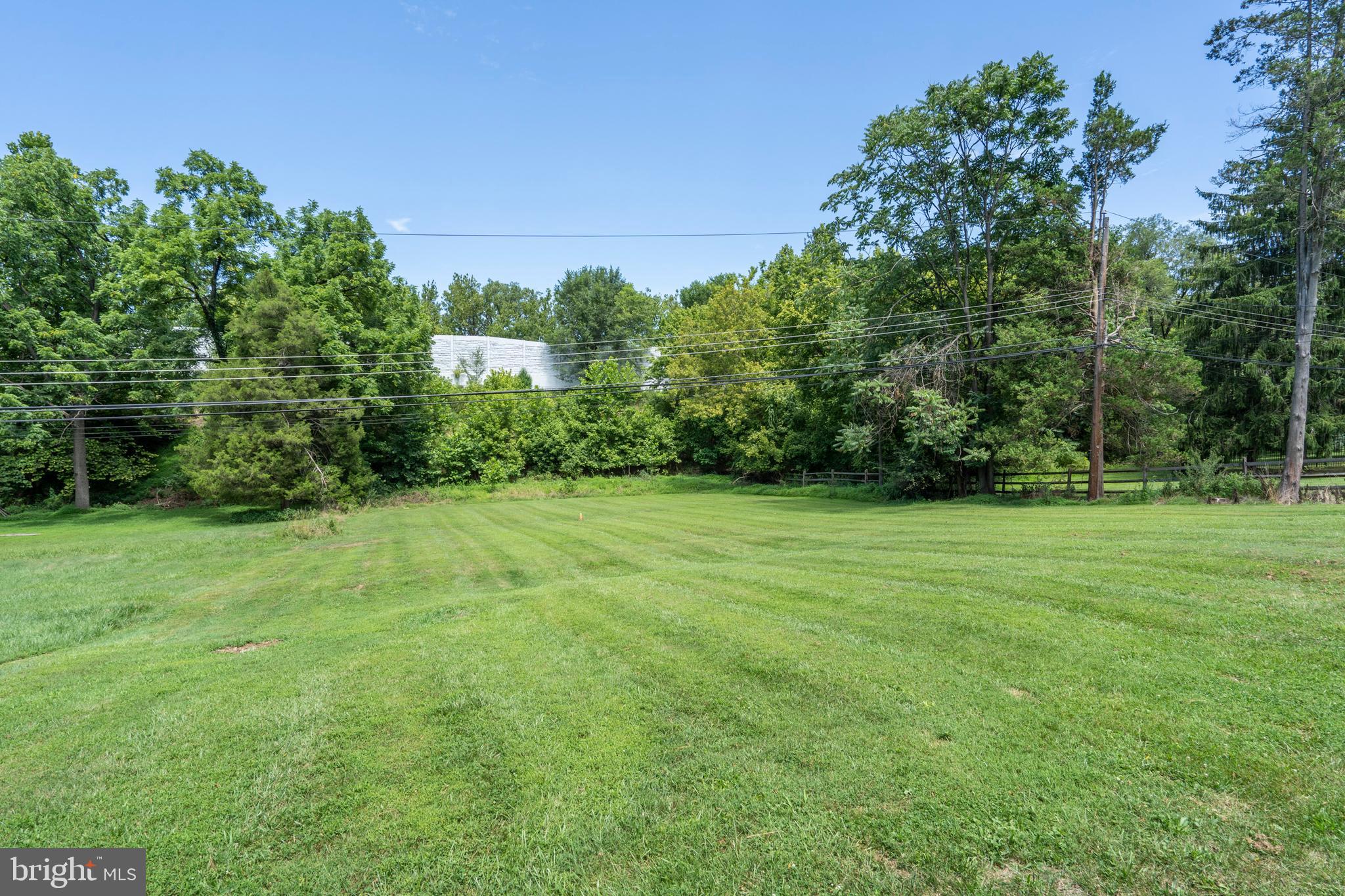 617 Bob White Road Wayne, PA 19087 - Photo 8 of 40