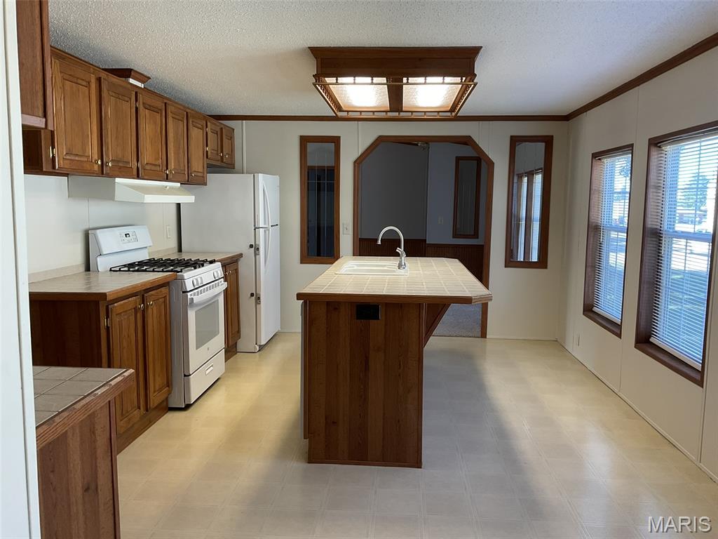 1014 West Main Street Alhambra, IL 62001 - Photo 8 of 25 Gallery Image 8