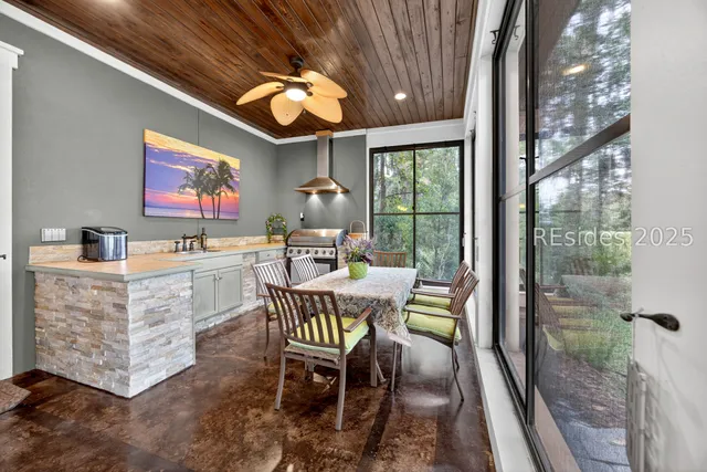 $1,895,000 | 7 Normandy Circle, Bluffton, SC 29910