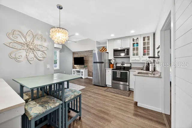 $1,895,000 | 7 Normandy Circle, Bluffton, SC 29910