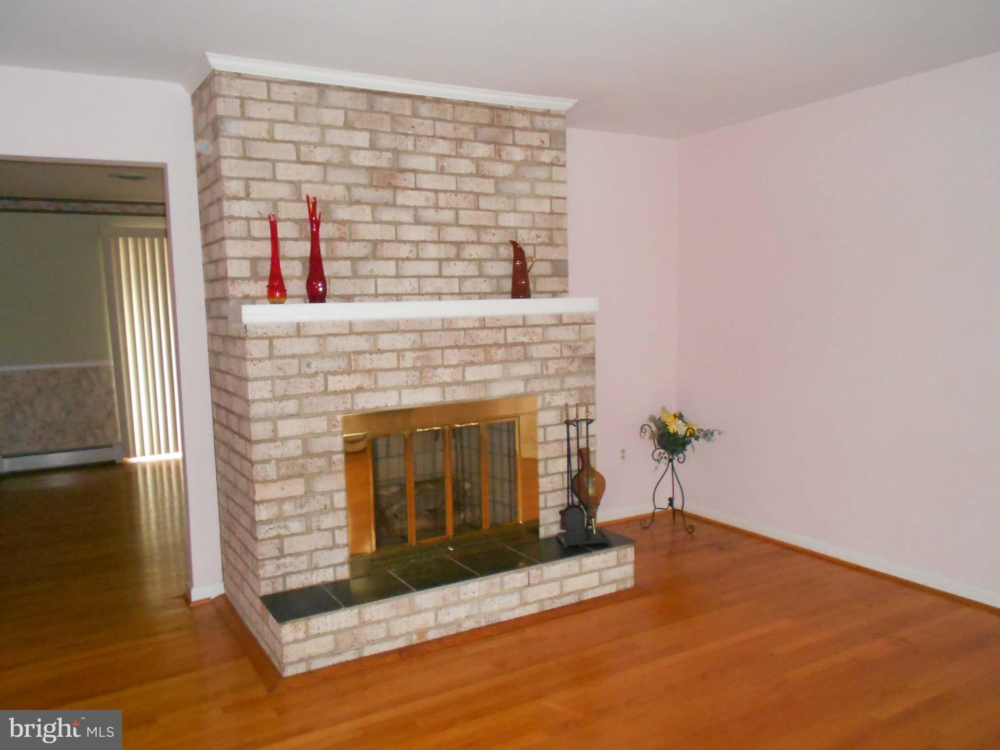 528 Old Baltimore Road Westminster, MD 21157 - Photo 2 of 21 Living Room