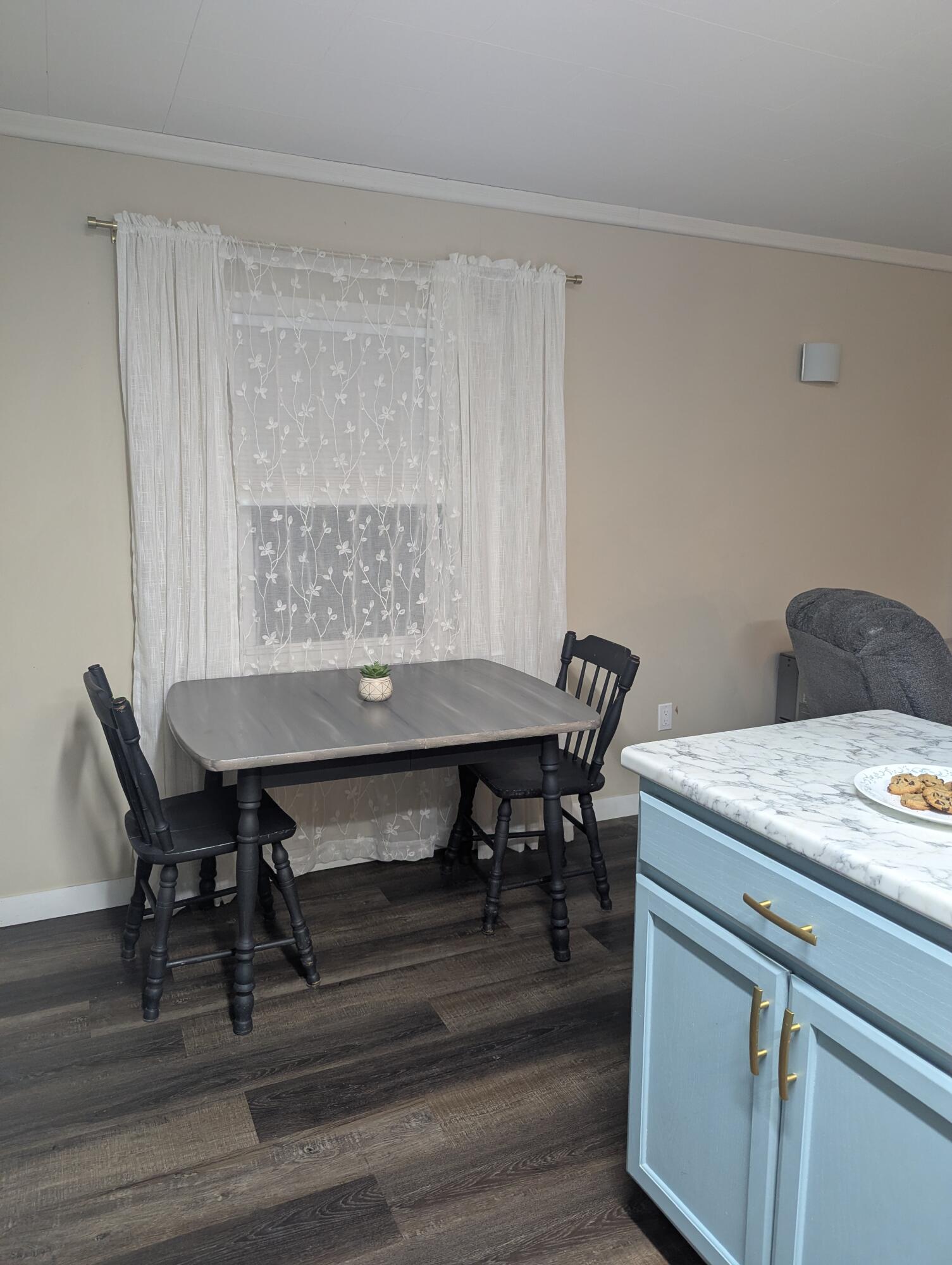 8 Ross Ridge Road Littleton, ME 04730 - Photo 12 of 19 12 Breakfast Nook