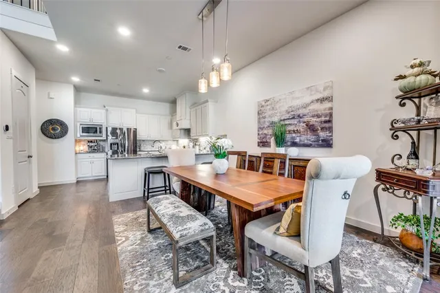 $2,850 | 4809 Paddock Trail, Carrollton, TX 75010