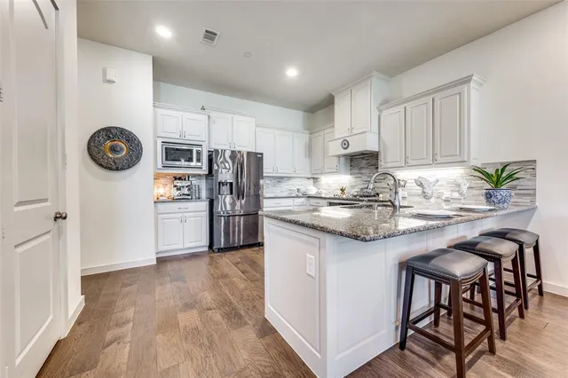 $2,850 | 4809 Paddock Trail, Carrollton, TX 75010