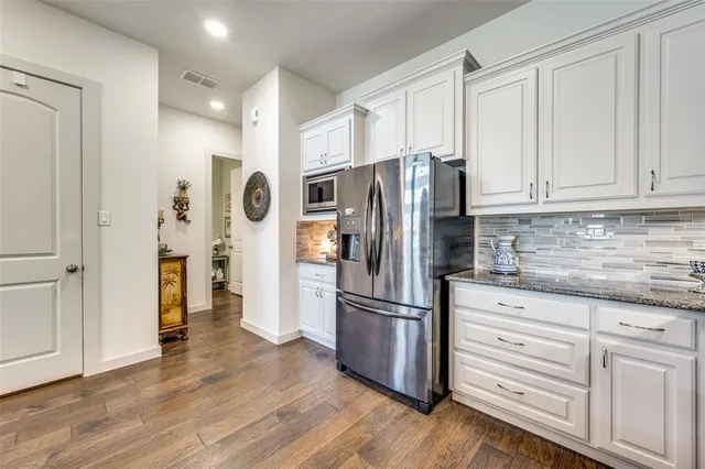 $2,850 | 4809 Paddock Trail, Carrollton, TX 75010