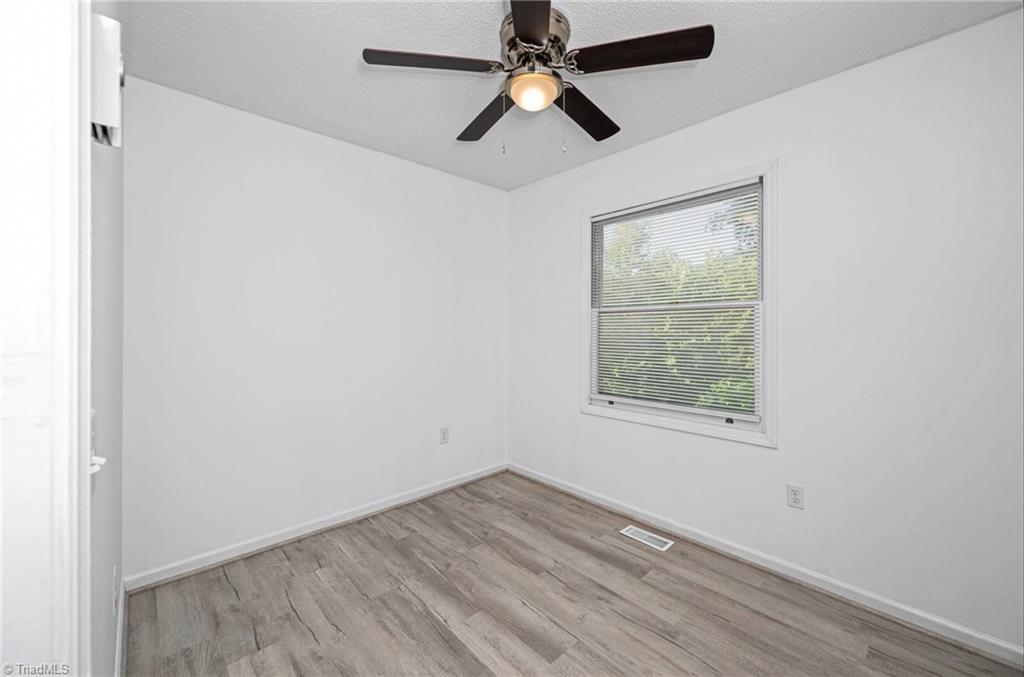 11526 Highway 421 Purlear, NC 28665 - Photo 23 of 45